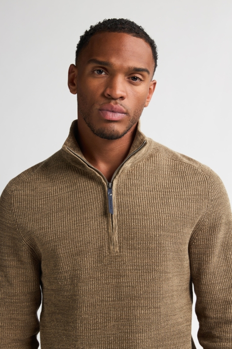 Petrol Industries camel heren sweater | Close up
