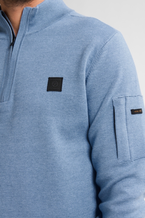 Petrol Industries blauwe heren trui | Close up