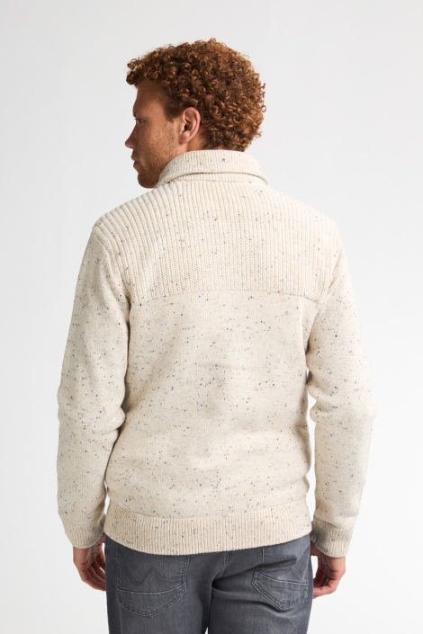 Petrol Industries beige heren vest | Model achteraanzicht