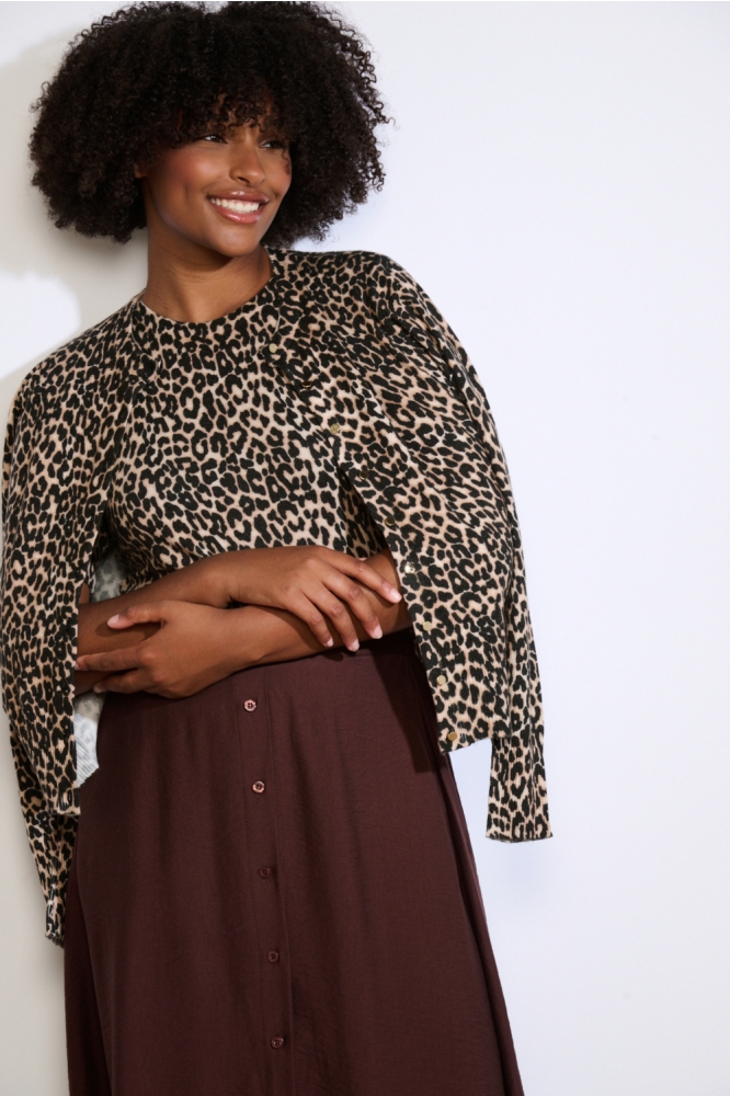 LolaLiza beige dames vest | Model vooraanzicht