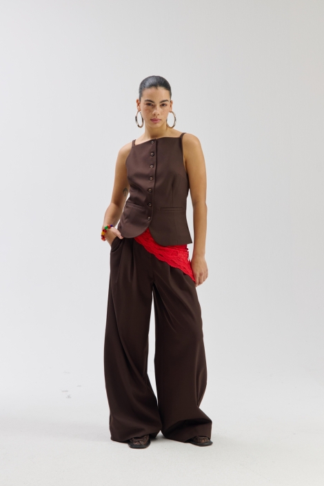 Harper & Yve bruine dames gilet | Model