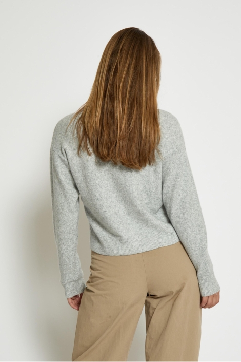 Peppercorn grijze dames vest | Model achteraanzicht