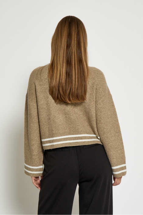 Peppercorn beige dames vest | Model achteraanzicht