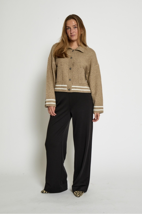 Peppercorn beige dames vest | Model