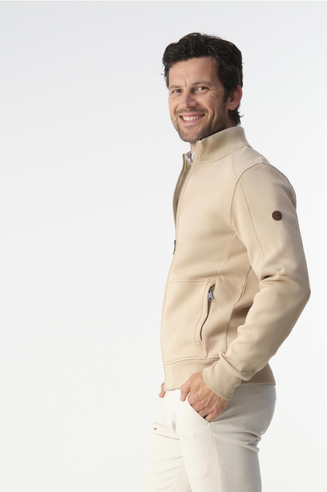 Campbell beige heren vest | Model zijaanzicht