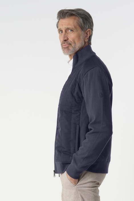 Campbell blauwe heren vest | Model zijaanzicht