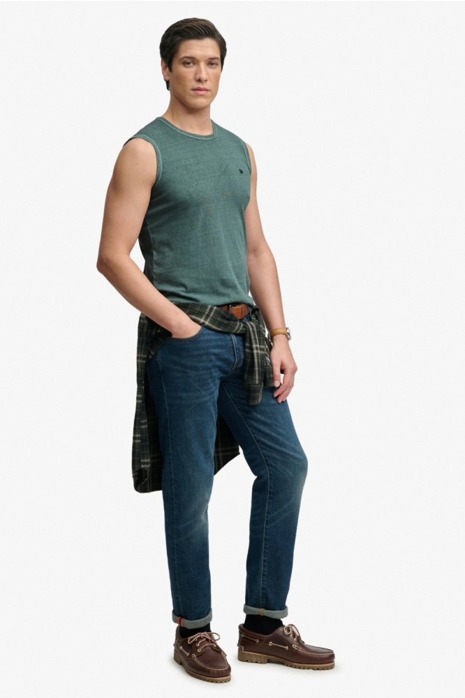 Superdry groene heren t-shirt | Model