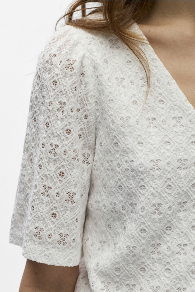 Object witte dames blouse | Close up