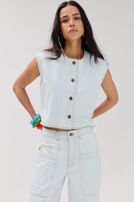 Harper & Yve blauwe dames gilet | Model vooraanzicht