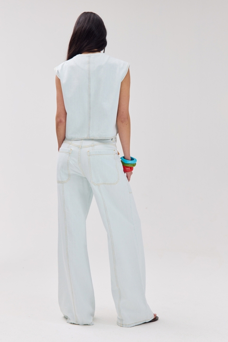 Harper & Yve blauwe dames gilet | Model