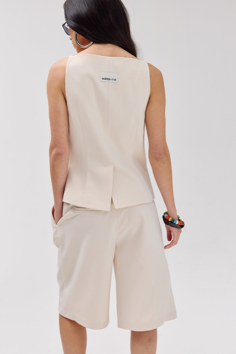 Harper & Yve ecru dames gilet | Model achteraanzicht