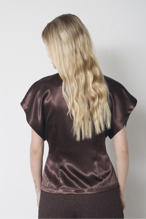 SisterS point bruine dames blouse | Model achteraanzicht