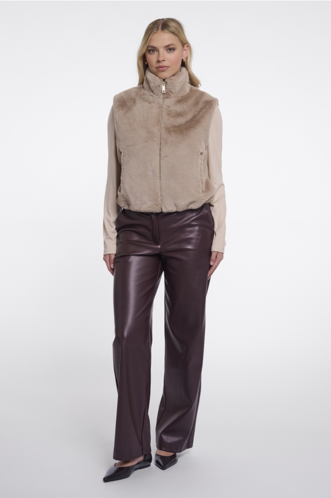 Rino & Pelle beige dames gilet | Model