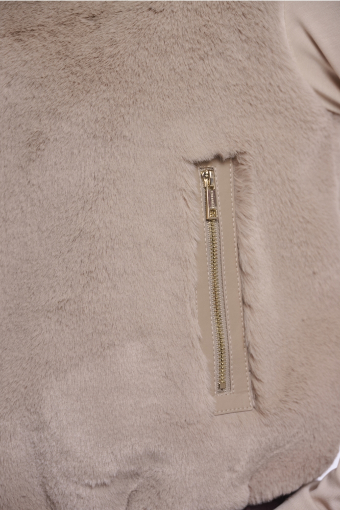 Rino & Pelle beige dames gilet | Close up