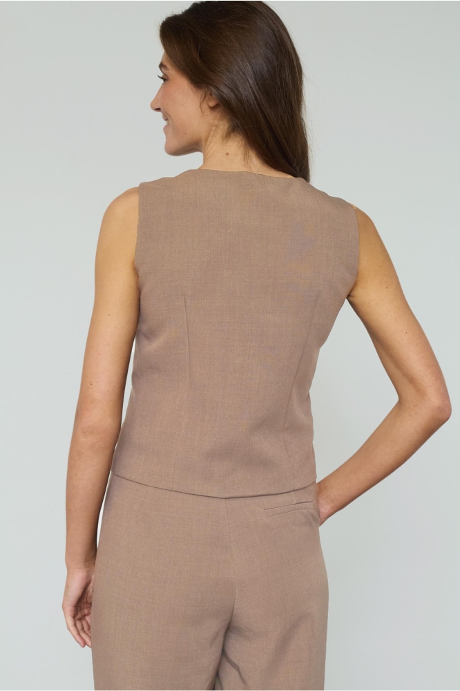 SisterS point camel dames gilet | Model achteraanzicht