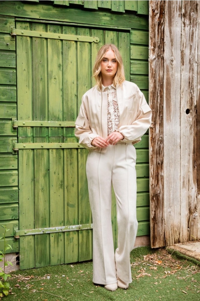 I-coni-K beige dames jas | Model