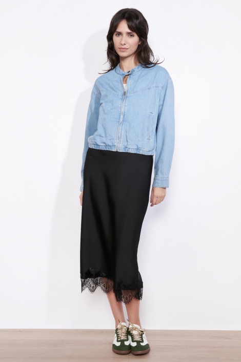 LolaLiza blauwe dames jas | Model