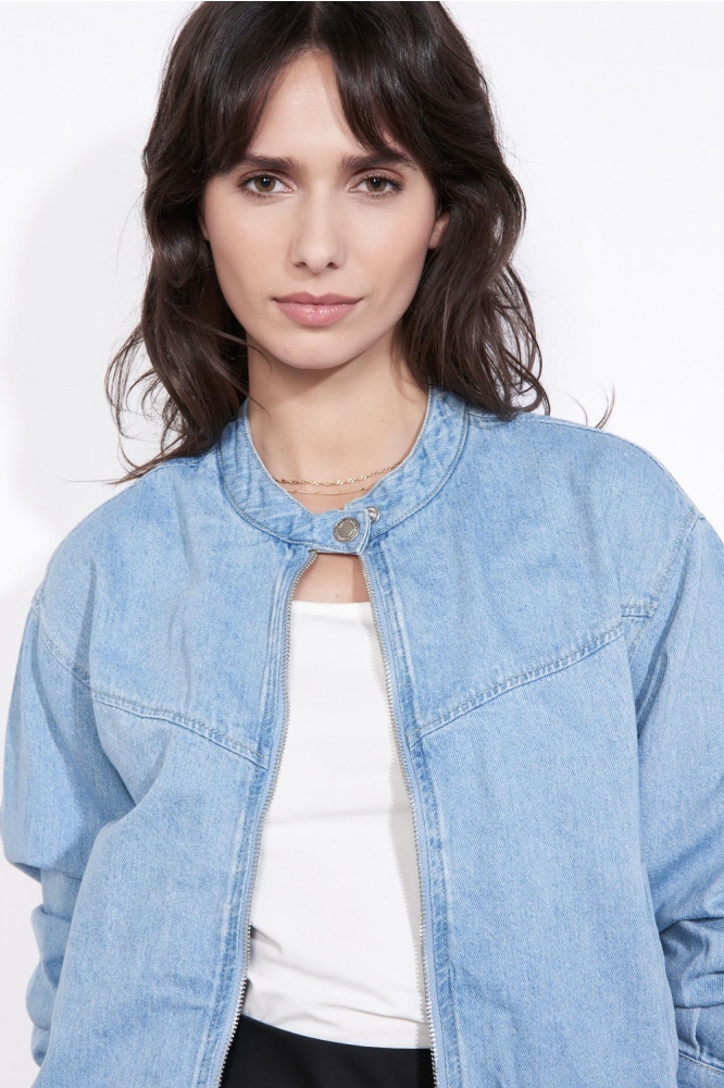 LolaLiza blauwe dames jas | Close up