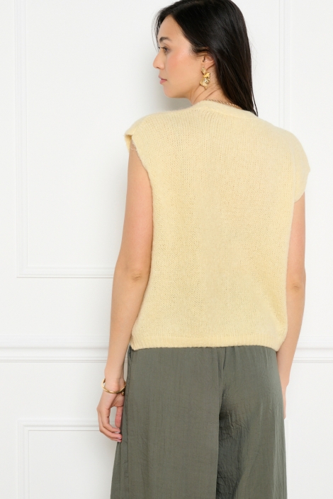 LolaLiza gele dames gilet | Model achteraanzicht