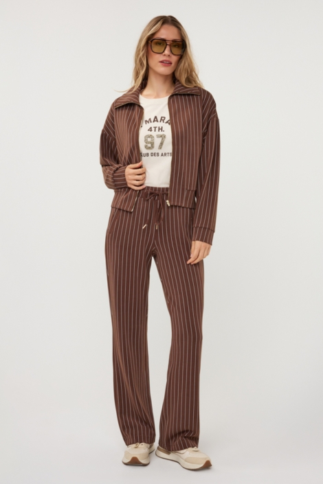 EsQualo bruine dames vest | Model