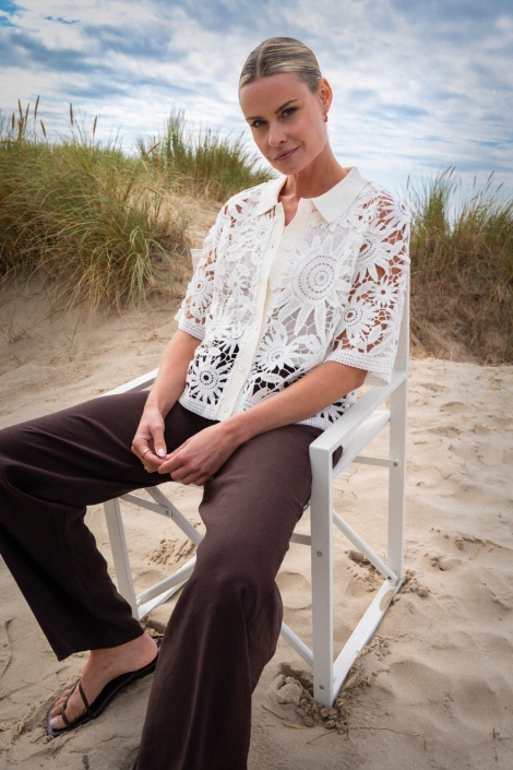 Maicazz ecru dames vest | Sfeerbeeld, In situatie