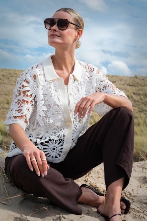 Maicazz ecru dames vest | Sfeerbeeld, In situatie