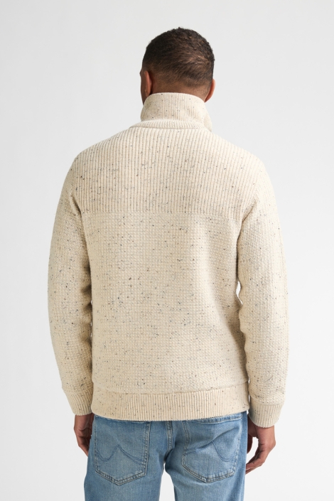 Petrol Industries beige heren vest | Model achteraanzicht