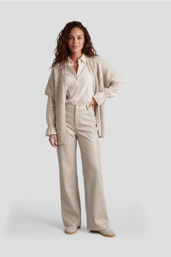 C&S The Label zand dames vest | Model