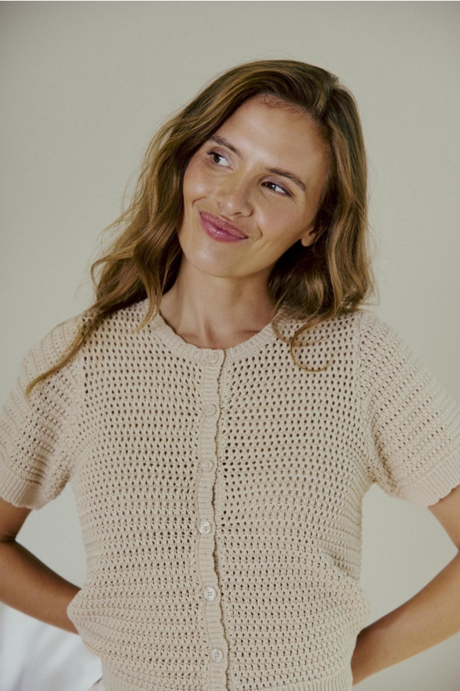 Freequent zand dames vest | Model vooraanzicht