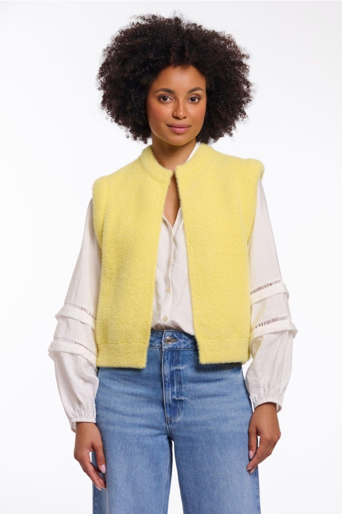 Rino & Pelle gele dames gilet | Model vooraanzicht