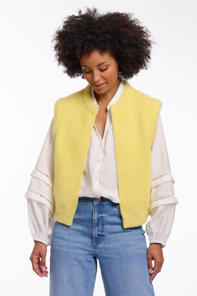 Rino & Pelle gele dames gilet | Model vooraanzicht
