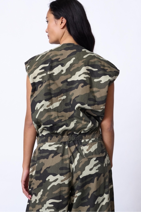 SisterS point groene dames gilet | Model achteraanzicht
