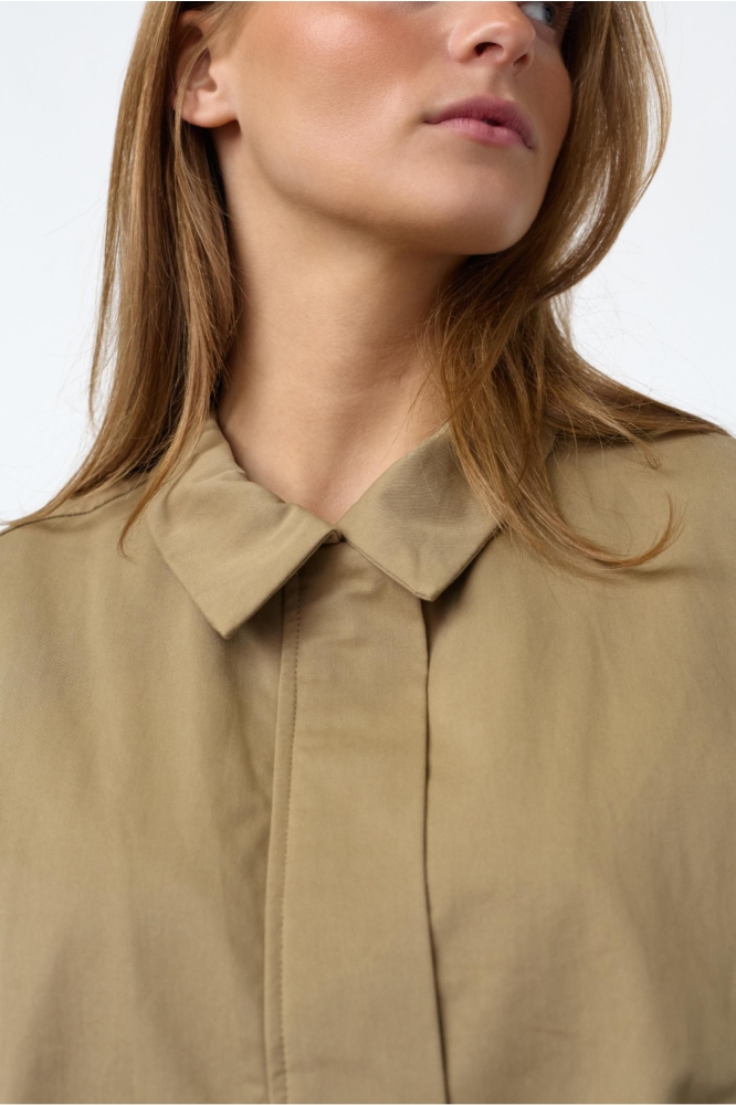 SisterS point zand dames gilet | Close up