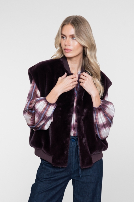 Geisha bordeaux dames vest | Model vooraanzicht