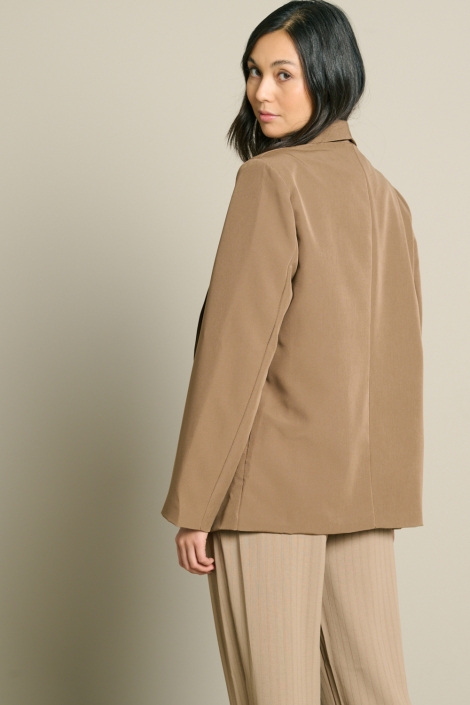 LolaLiza taupe dames blazer | Model achteraanzicht