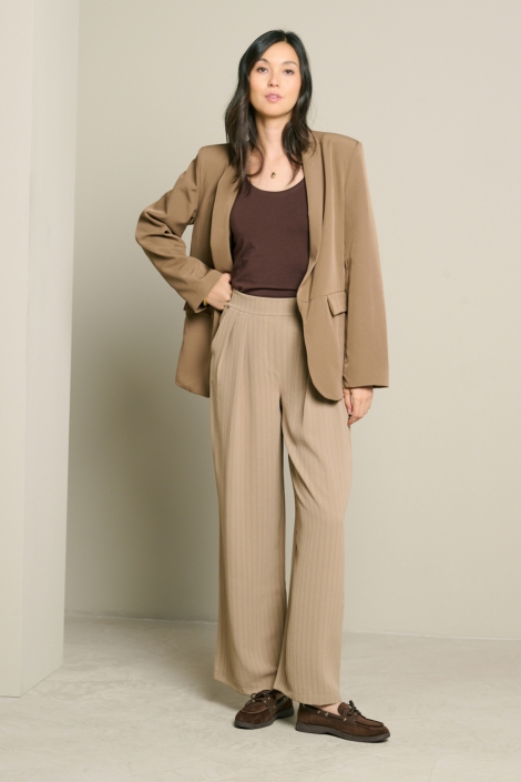 LolaLiza taupe dames blazer | Model