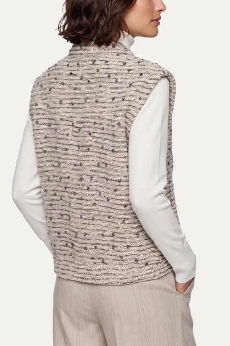C&S The Label beige dames gilet | Model achteraanzicht