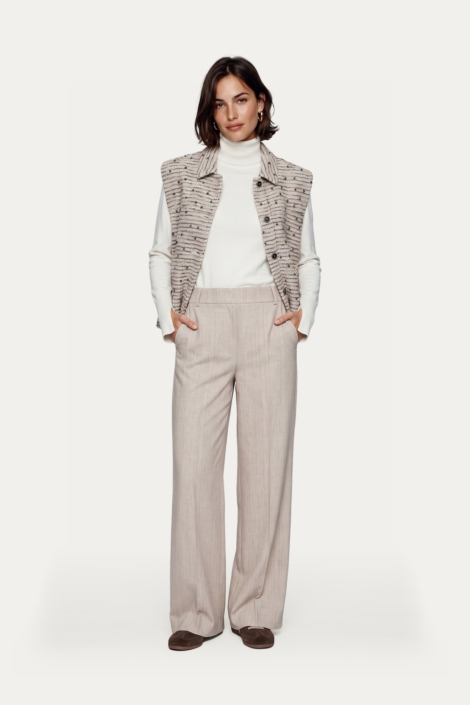 C&S The Label beige dames gilet | Model