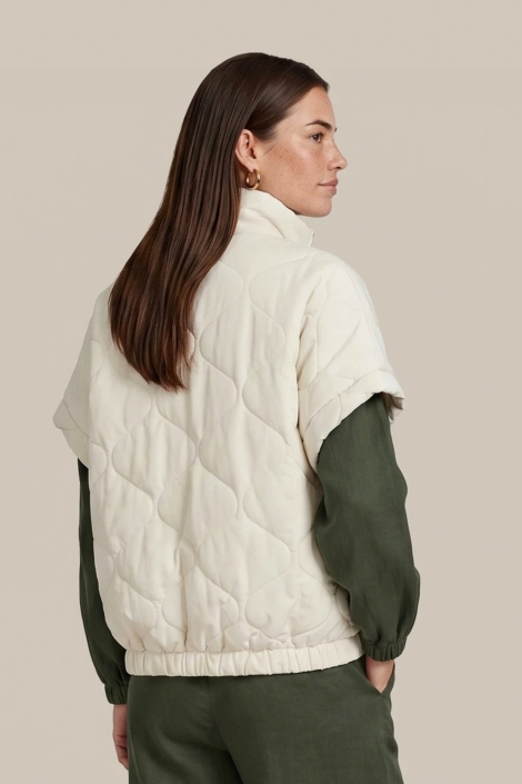 C&S The Label beige dames jas | Model achteraanzicht