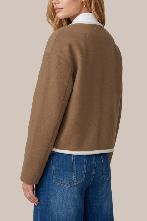 C&S The Label camel dames vest | Model achteraanzicht