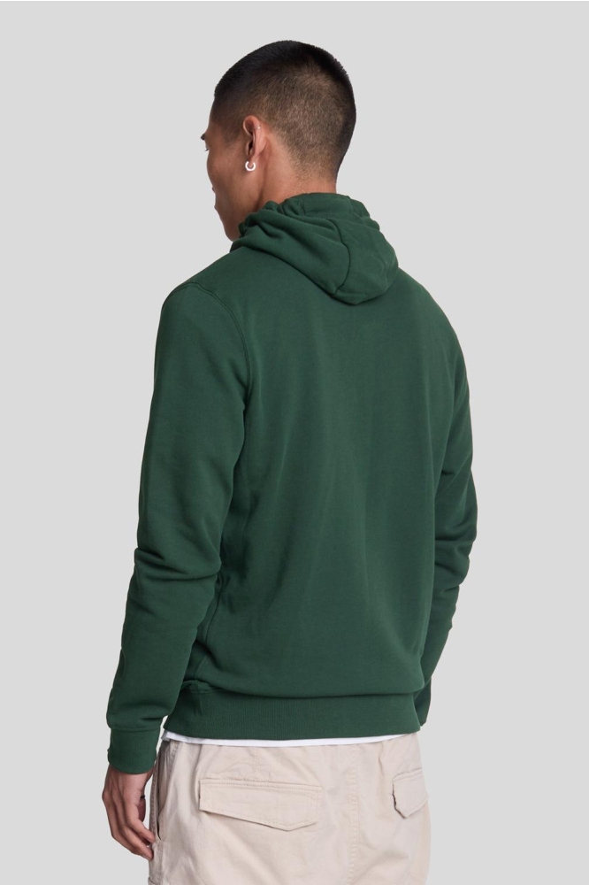 Lyle & Scott groene heren vest | Model achteraanzicht