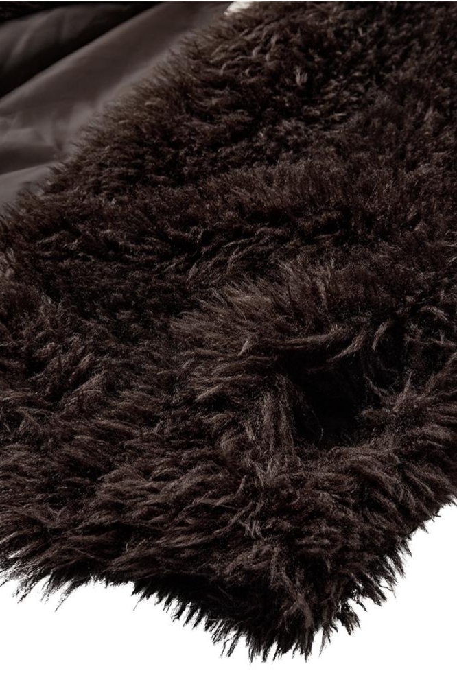Freequent bruine dames gilet | Close up