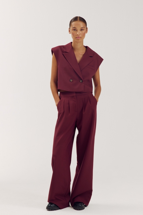 Harper & Yve bordeaux dames gilet | Model