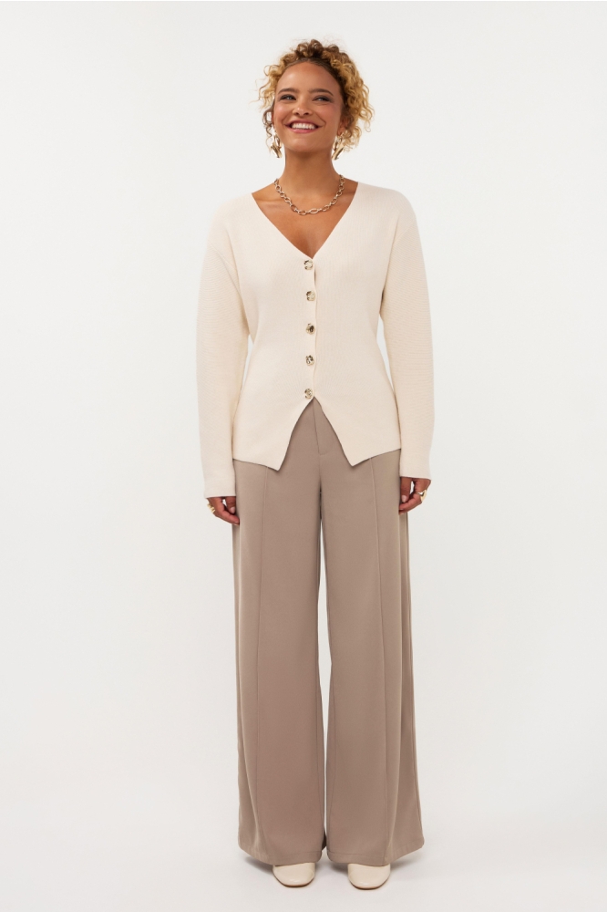 Ydence ecru dames trui | Model