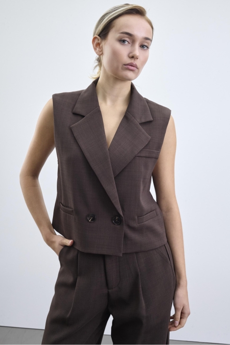 SisterS point bruine dames gilet | Model vooraanzicht