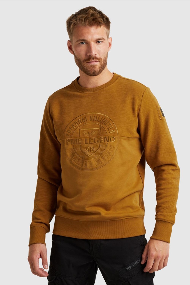 PME legend camel heren sweater | Model vooraanzicht