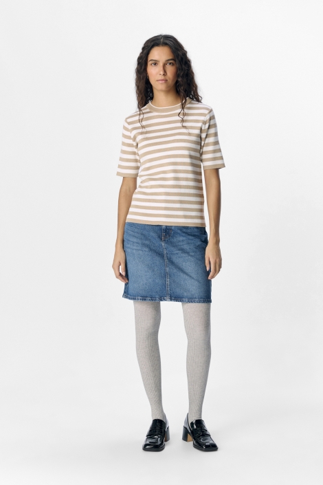 Object camel dames t-shirt | Model