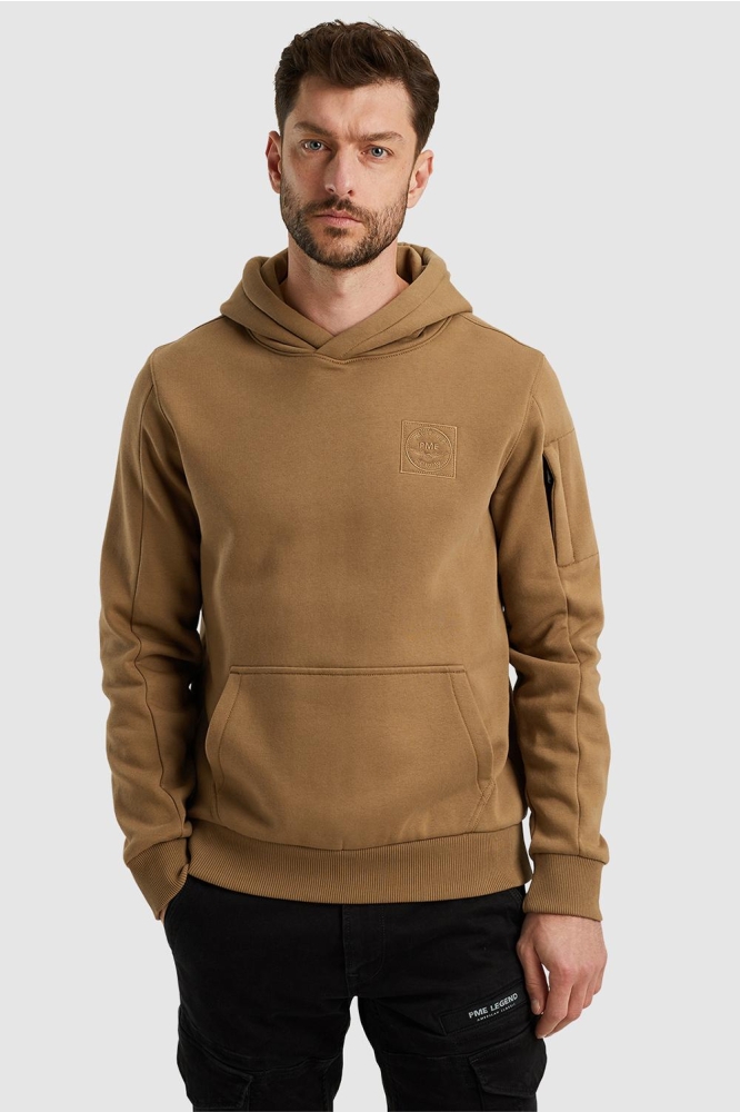 PME legend bruine heren sweater | Model vooraanzicht