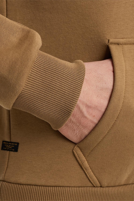 PME legend bruine heren sweater | Close up