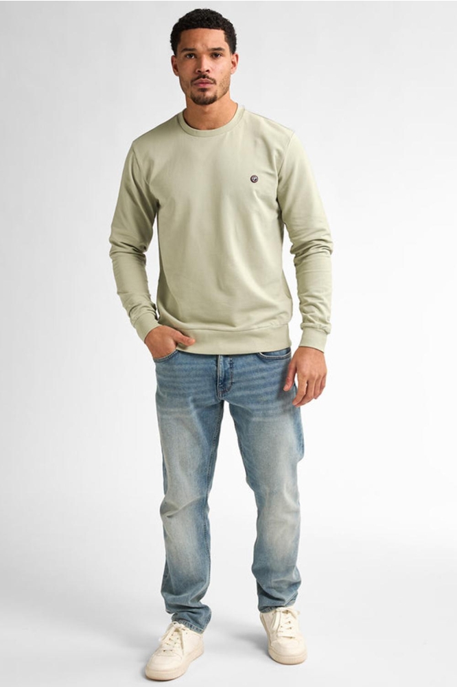 Petrol Industries groene heren sweater | Model